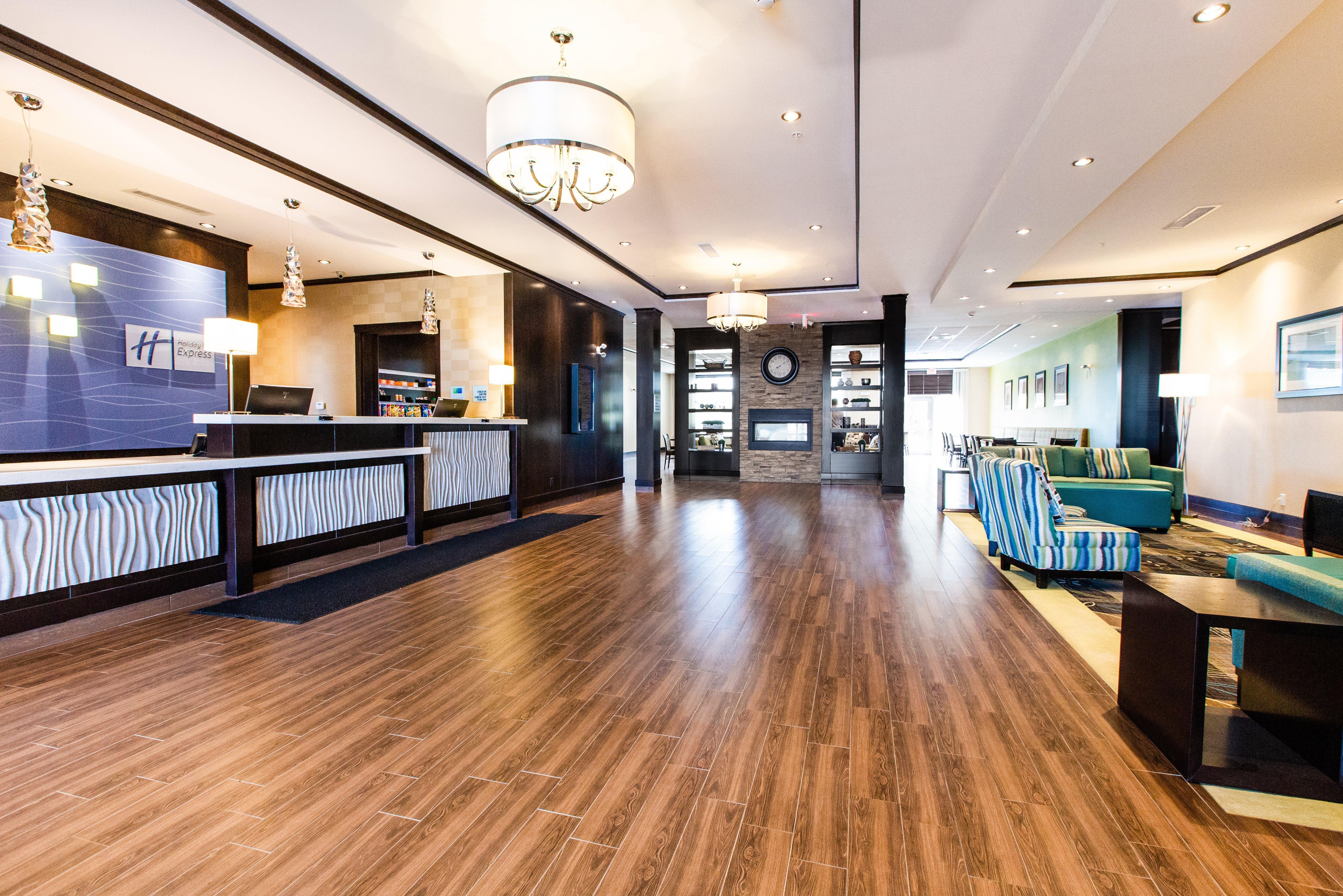 Holiday Inn Express & Suites Spruce Grove - Stony Plain By Ihg Екстер'єр фото