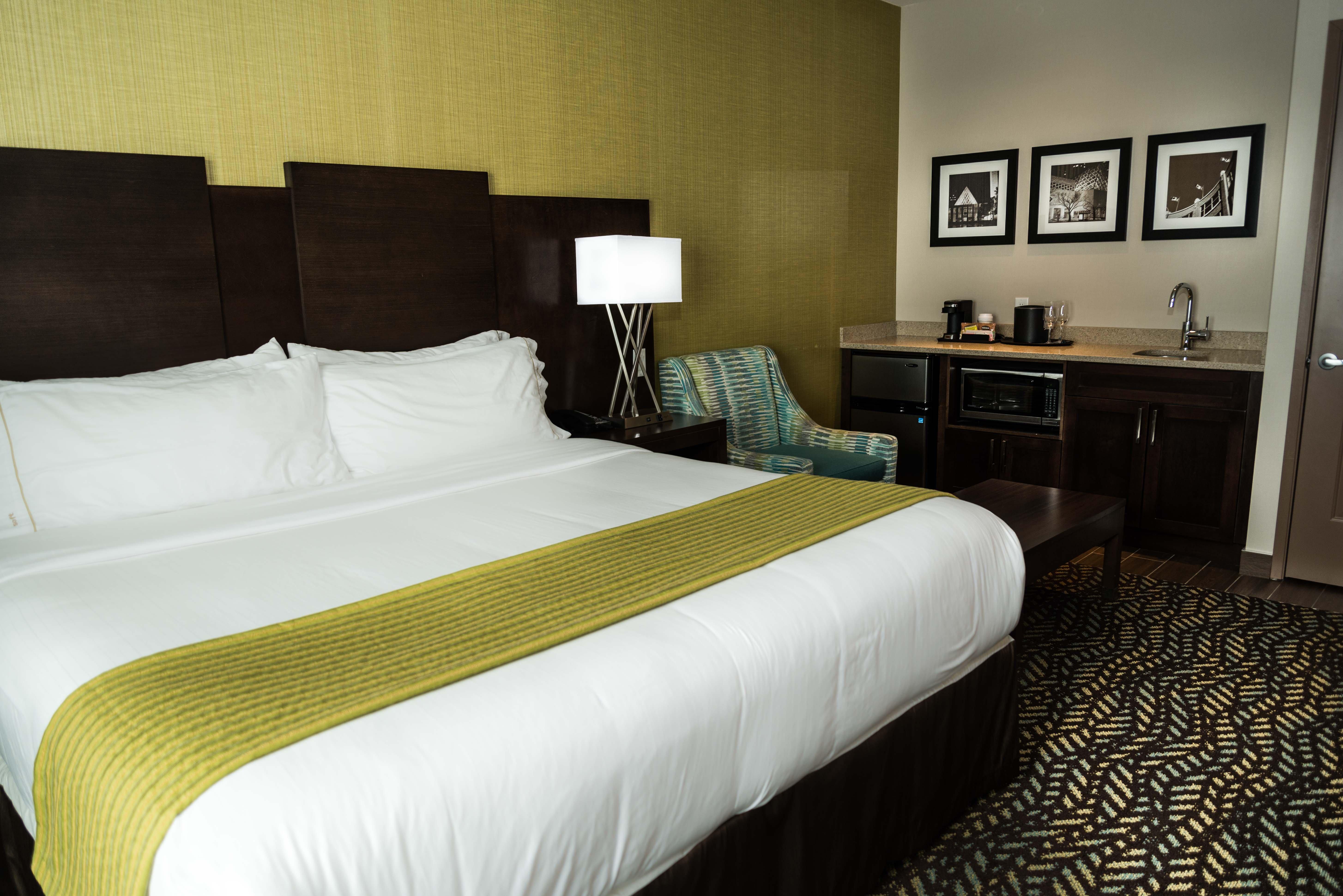 Holiday Inn Express & Suites Spruce Grove - Stony Plain By Ihg Екстер'єр фото