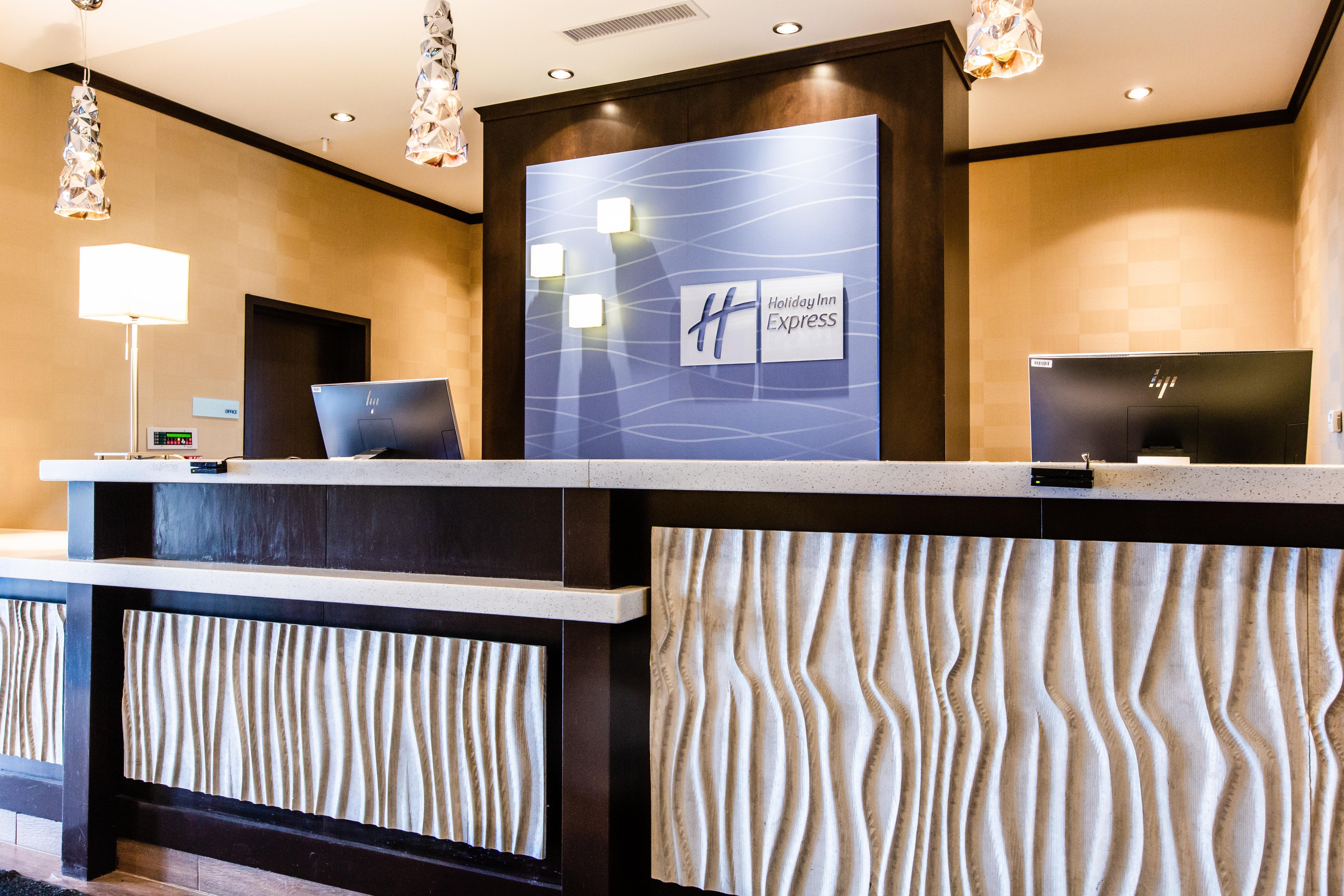 Holiday Inn Express & Suites Spruce Grove - Stony Plain By Ihg Екстер'єр фото